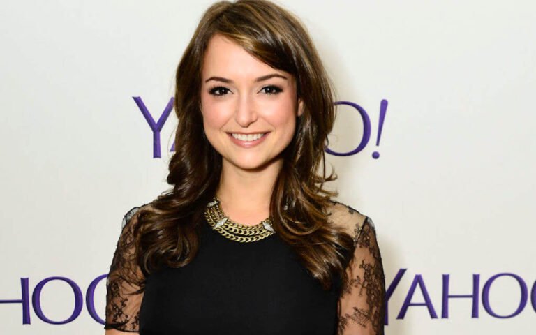 Milana Vayntrub Net Worth Wiki Bio Age Height Boyfriend Facts | Images ...