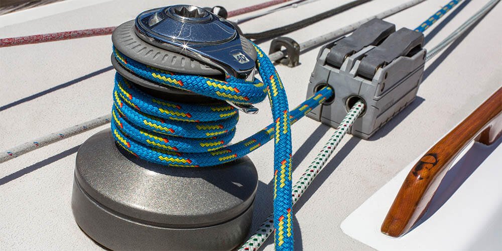 A Guide To Selecting The Best Marine Winch Manufacturer For Your Needs