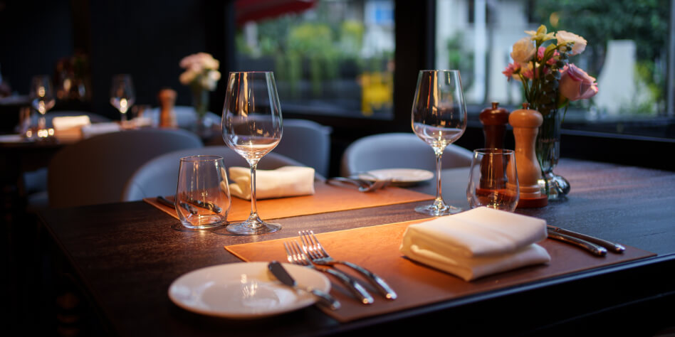 VARIETY OF STYLES OF RESTAURANTS FURNITURE