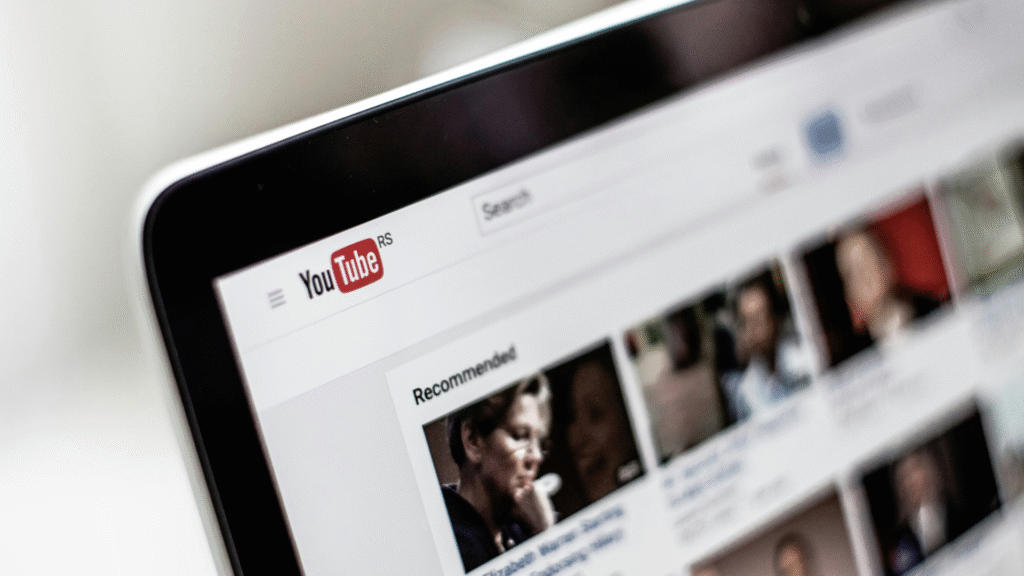 How to Increase YouTube Subscribers Fast in 2025